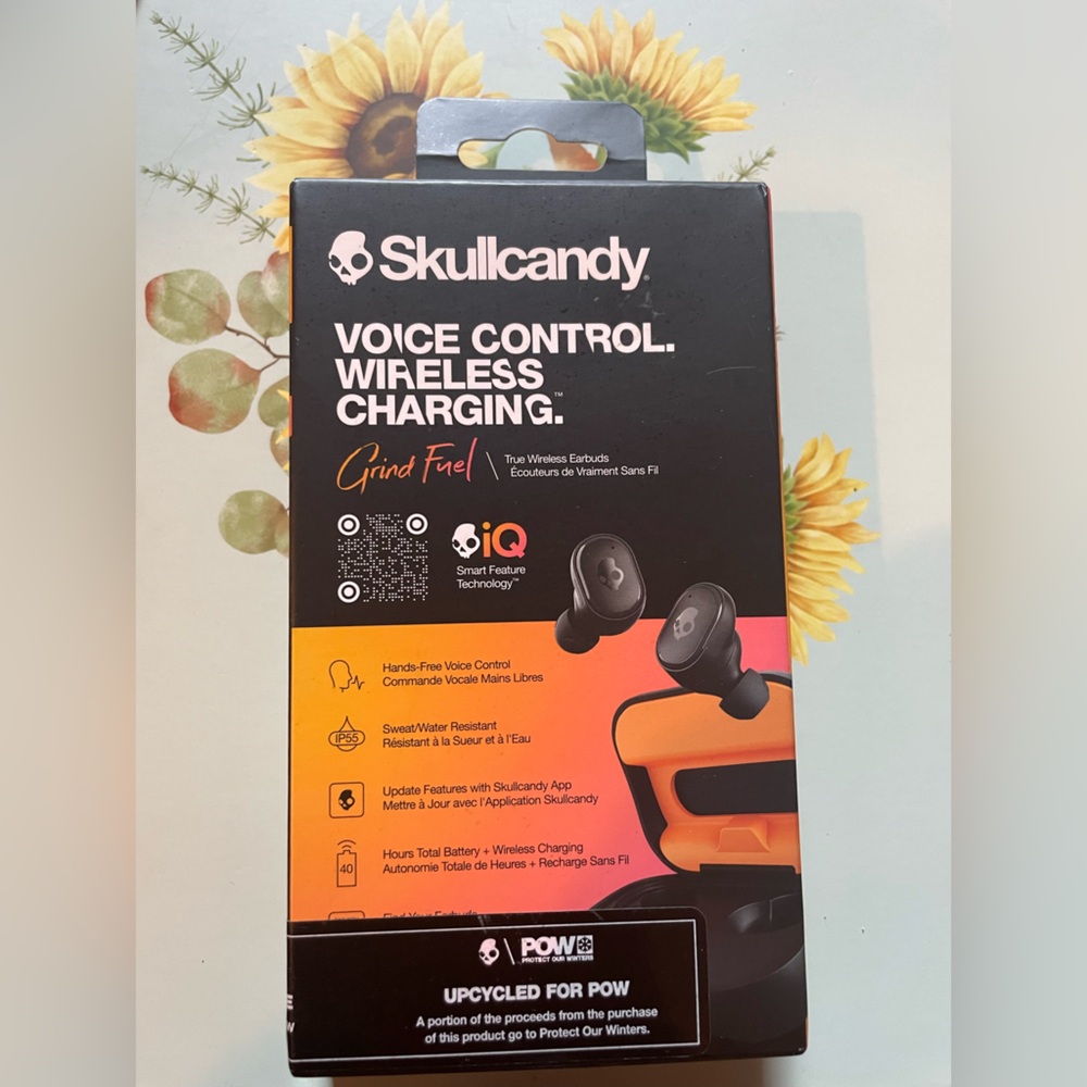 Skullcandy Wireless Earbuds with Voice Control. NEW